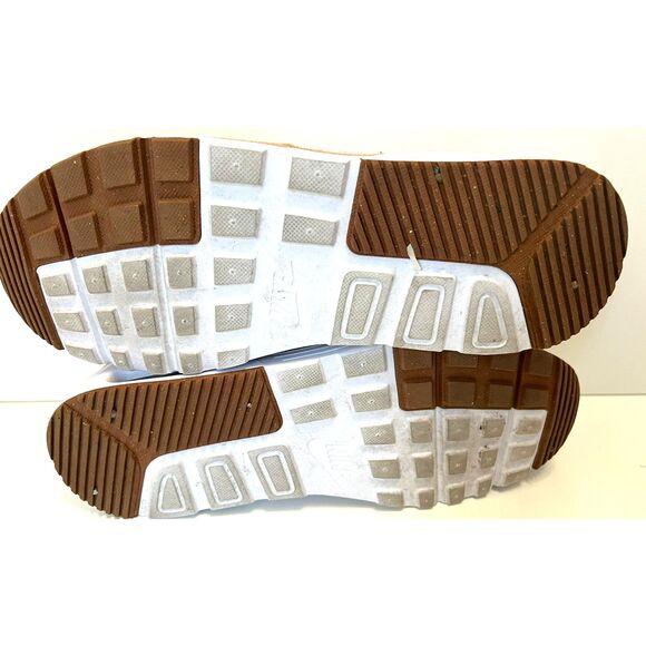 Nike Air Max SC sneakers in sanddrift/amber brown/white. Size 8.5(W), 7(M). - Picture 7 of 9